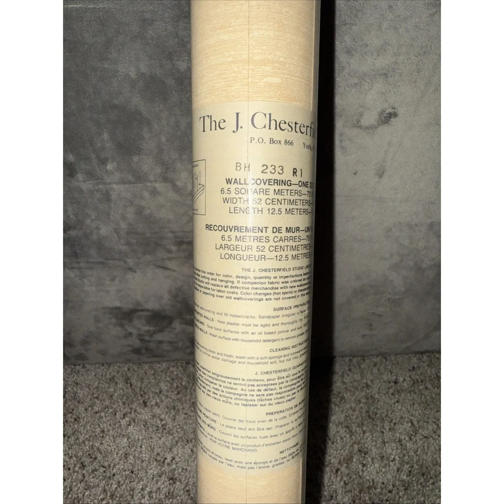 Vintage J. Chesterfield Wallpaper BH 233 R1 Beige Texture Look 70 Sq Ft Double R